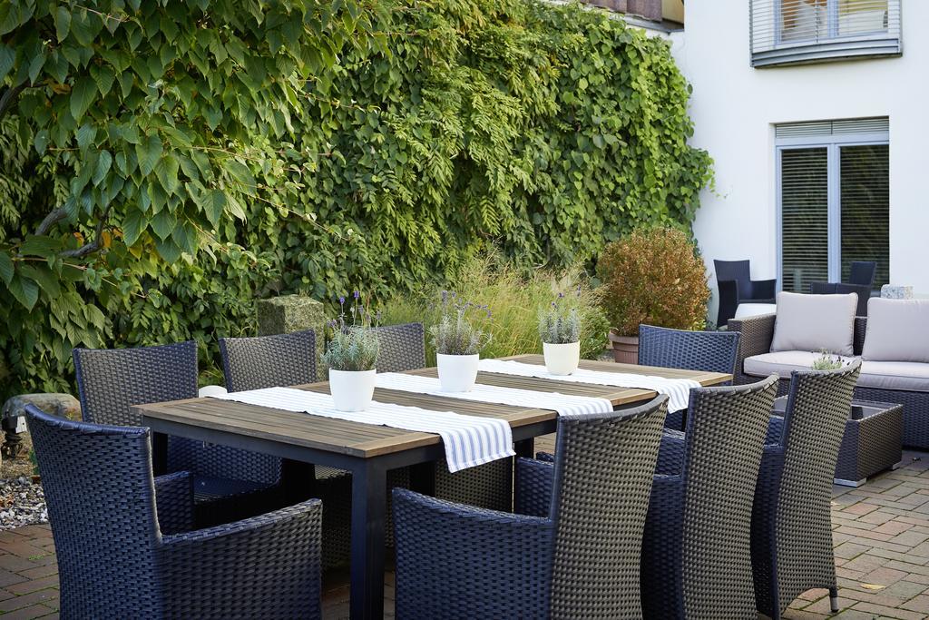 Hotel Kleines Meer Waren  Bagian luar foto